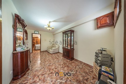 Moradia independente à venda na Rua Agra Longa, 457