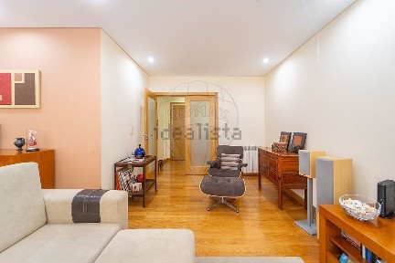 Apartamento T4 à venda na Rua da Bela Vista