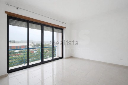 Arrendamento de apartamento T3 na Enxerim - Barrada
