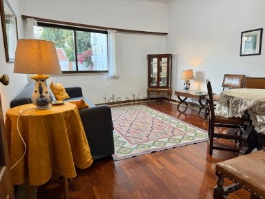 Arrendamento de apartamento T2 na Travessa de Santa Quitéria