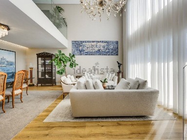 Duplex à venda na Rua Luís Tavares