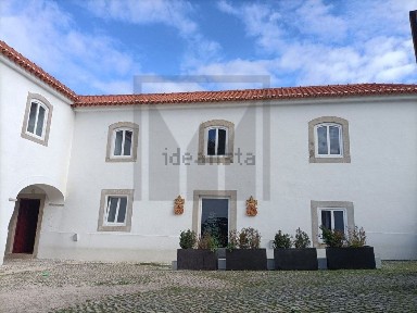 Quinta à venda na Vila de Colares - Mucifal