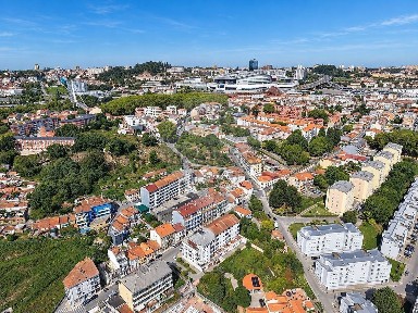 Apartamento T2 à venda na Corujeira - Bonjóia