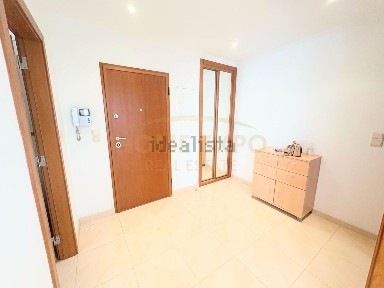 Apartamento T2 à venda em Santa Iria de Azoia - São João da Talha - Bobadela