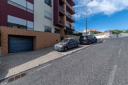 Apartamento T2 à venda na Alcoitão