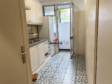 Arrendamento de apartamento T3 na Santos Pousada
