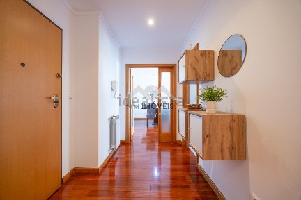 Arrendamento de apartamento T1 na Rua Companhia dos Caolinos