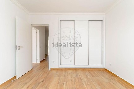Arrendamento de moradia independente na Rua Doutor Luís Furtado