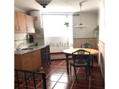 Moradia independente à venda em Assunção - Ajuda - Salvador - Santo Ildefonso