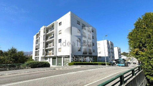 Apartamento T3 à venda em Vila Real