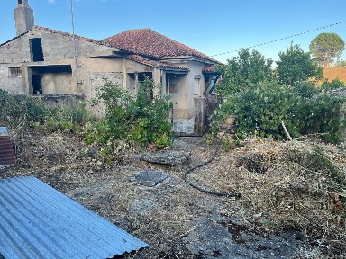 Moradia independente à venda em Sarzedas