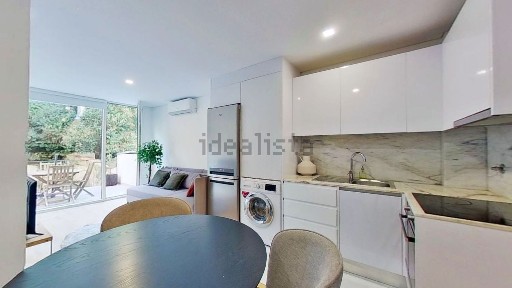 Arrendamento de apartamento T1 na Rua da Alegria