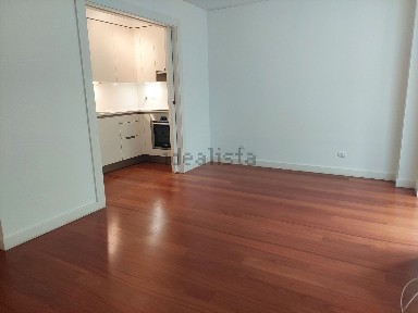 Apartamento T1 à venda na Rua de Pedrouços
