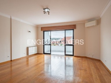 Apartamento T2 à venda na Pena