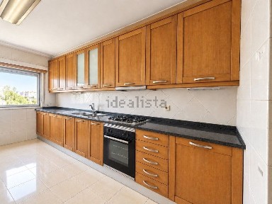 Apartamento T3 à venda na Avenida do Brasil