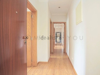 Apartamento T2 à venda na Avenida do Brasil, 168 a