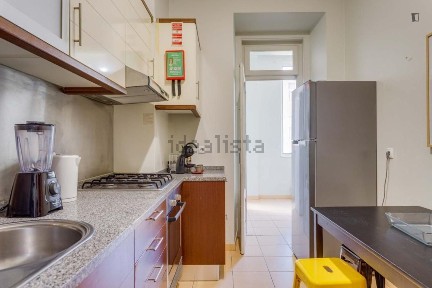 Arrendamento de apartamento T2 na Avenida Almirante Reis