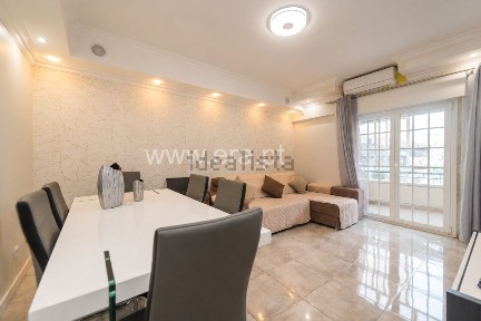 Apartamento T3 à venda na Póvoa de Santo Adrião e Olival Basto