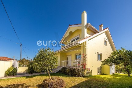 Casa ou moradia à venda na Rua 10 de Junho