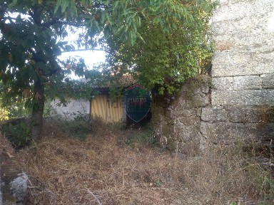 Moradia independente à venda em Faíl e Vila Chã de Sá