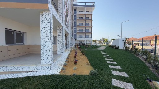 Apartamento T1 à venda no Quinta da Ladeira