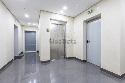 Apartamento T2 à venda na Rua Bernardo Santareno