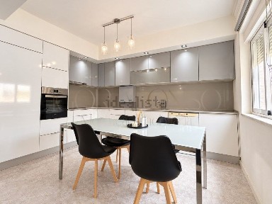 Apartamento T3 à venda no Centro da Quinta do Conde