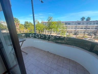 Apartamento T3 à venda em Almada