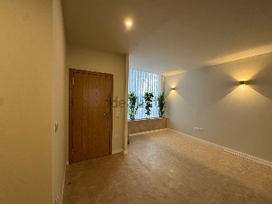 Apartamento T2 à venda na Rua Brito e Cunha
