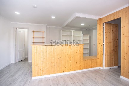 Espaço comercial à venda na Rua António Garibaldi s/n