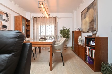 Apartamento T2 à venda na Rua Canavial, 13