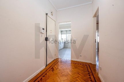 Apartamento T2 à venda na Estrada do Desvio s/n