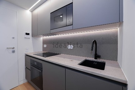 Apartamento T1 à venda na Avenida Infante Santo