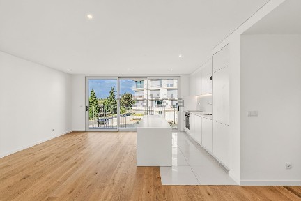Apartamento T2 à venda na Rua Maria Amélia Chaves, 17