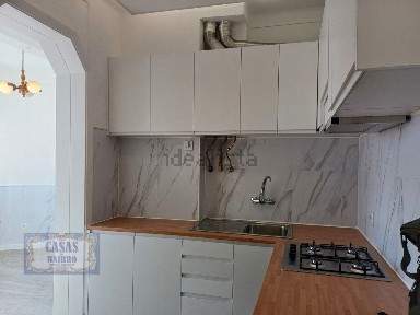 Apartamento T2 à venda na Santa Engrácia