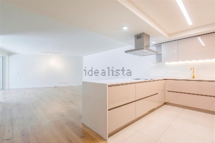 Apartamento T2 à venda na Rua da Imprensa Nacional, 67