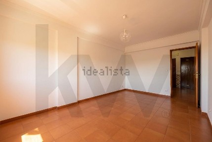 Apartamento T1 à venda na Rua Gonçalves Lobato, 2
