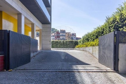Arrendamento de apartamento T2 no Cais das Pedras