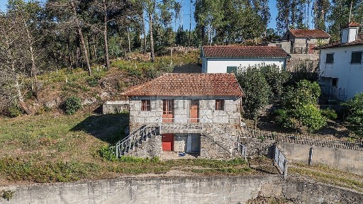 Moradia independente à venda em Urbanização do Cruzeiro