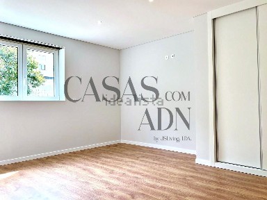 Apartamento T2 à venda na Avenida Claudino Santos Costa