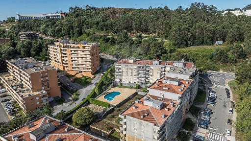 Apartamento T2 à venda na Travessa Tristão Vaz Teixeira