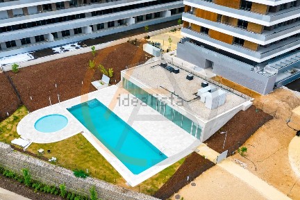 Apartamento T2 à venda na Rua Doutor Albino Aroso s/n