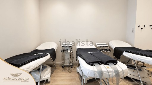 Centro de estética, outras clínicas para trespasse na Rua de Damião de Góis