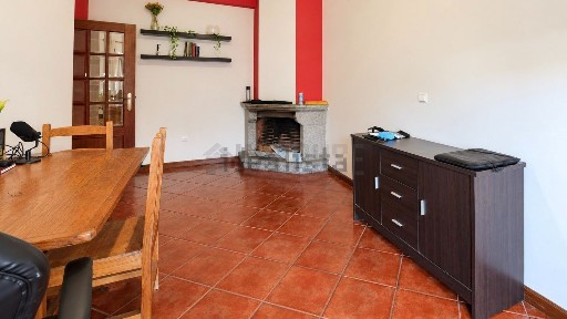 Apartamento T2 à venda em Repeses e São Salvador