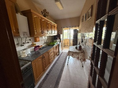 Arrendamento de apartamento T2 na Avenida Luís de Camões, 26