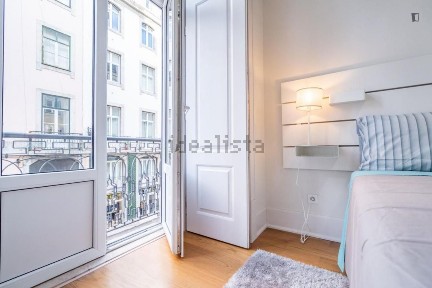 Arrendamento de apartamento T2 na Rua da Madalena
