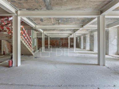 Arrendamento de espaço comercial na Praça do Príncipe Real
