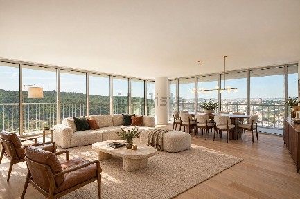 Apartamento T4 à venda na Rua Canto da Maya