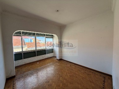 Apartamento T2 à venda em Falagueira-Venda Nova