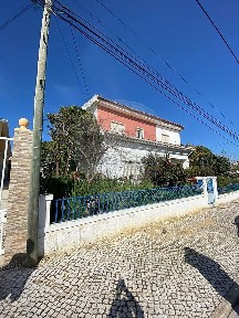 Moradia independente à venda na Belverde